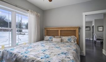 51 Bridge St, Belfast, ME 04915