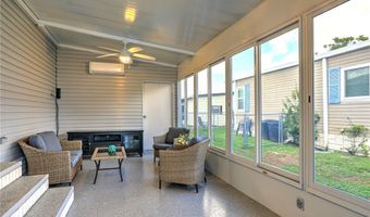 638 Papaya Cir, Barefoot Bay, FL 32976