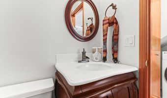 16056 NW TELSHIRE Dr, Beaverton, OR 97006