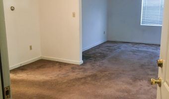 22 Woodbridge Ave, Ansonia, CT 06401
