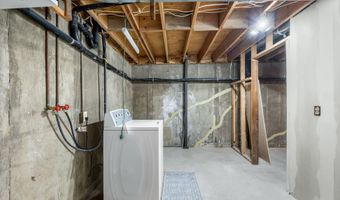 911 N Wirth St, Augusta, KS 67010