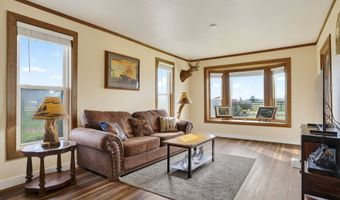 10093 NE WISEACRE Ln, Aurora, OR 97002
