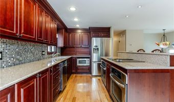 422 Buxton St, North Smithfield, RI 02896