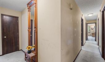 1329 Oakdale Dr, Bartlesville, OK 74006