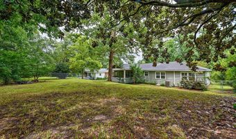 303 Lakeview Dr, Andalusia, AL 36420