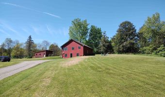 28 Cedar Ln, Cambridge, VT 05464