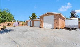 19420 Red Feather Rd, Apple Valley, CA 92307