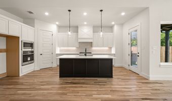 704 Blackbird Dr, Aledo, TX 76008