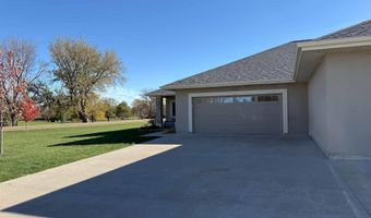 1002 Abby Rd, Alton, IA 51003