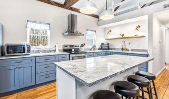 1574 Foxes Ridge Rd, Acton, ME 04001