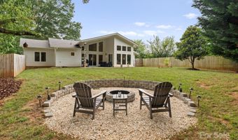 3931 Belshire Ln, Charlotte, NC 28205