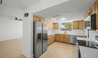 562 E HONDO Ave, Apache Junction, AZ 85119