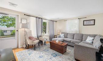 82 Sherry Ave, Bristol, RI 02809