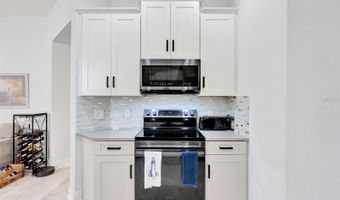 4892 BEACH Blvd, Orlando, FL 32803