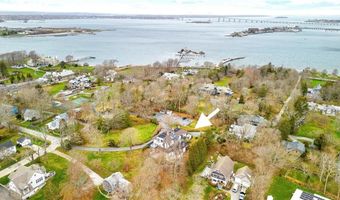 46 Chastellux Ave M8, Newport, RI 02840