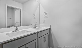 1049 Misty Creek Dr, Aberdeen, NC 28315