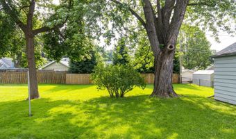 2114 N RICHMOND St, Appleton, WI 54911