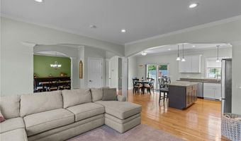 25 Ironwood Dr, Coventry, RI 02816