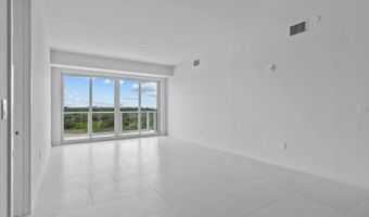 1020 SUNSET POINT Rd 611, Clearwater, FL 33755