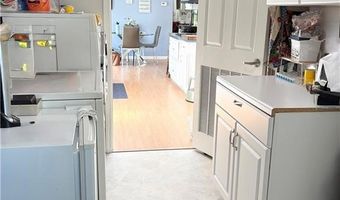 290 Cooper Ln, East Greenwich, RI 02818