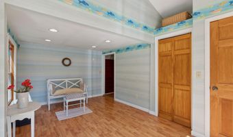 592 Old Stage Rd, Arrowsic, ME 04530