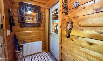 233 Algerie Rd, Becket, MA 01223