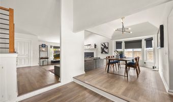 25311 Pike Rd, Laguna Hills, CA 92653