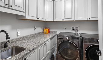 9665 Landcastle Dr, Ashland, VA 23005