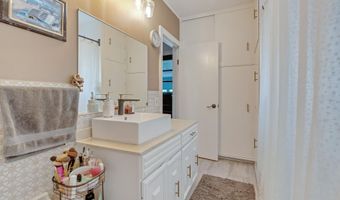 702 E 5th St, Auburn, IN 46706