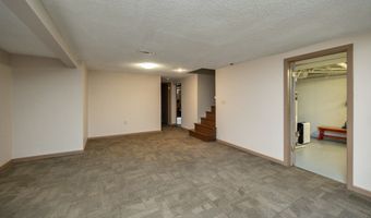 204 E Madison Dr, Polk City, IA 50226