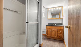 704 S Harrison St, Aberdeen, SD 57401