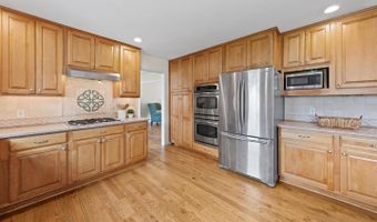 70 N FAIRFIELD Dr, Dover, DE 19901