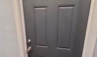 2635 N CALVERT St, Baltimore, MD 21218