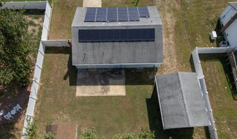 422 Maple Dr, Belford, NJ 07718