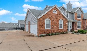 124 Holloway Rd, Ballwin, MO 63011