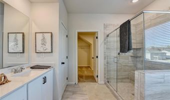 305 Rodeo Dr, Auburn, GA 30011