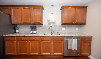 11135 Jane Dr, Alden, NY 14004