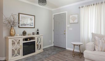 28 Birch St, Beachwood, NJ 08722