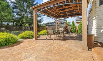 2173 Canterbury Cir, Akron, OH 44319