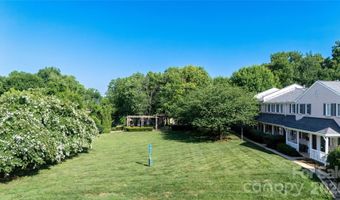 1224 Green Oaks Ln F, Charlotte, NC 28205