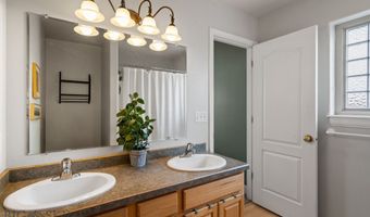 60 Clinton Ln, Belgrade, MT 59714