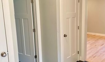5 Cortland Pl, Standish, ME 04084