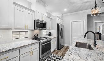2104 SW Huntwick Ave, Bentonville, AR 72713
