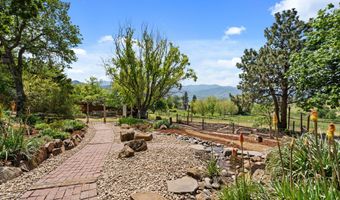 2140 N Valley View Rd, Ashland, OR 97520