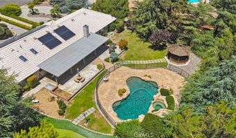 13331 Waco Dr, Apple Valley, CA 92308