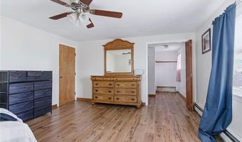 4 Rosemont Ave, Johnston, RI 02919
