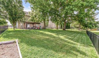 414 Winterwood Dr, Avon, IN 46123