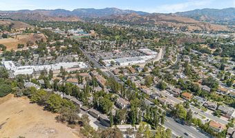 5720 Skyview Way E, Agoura Hills, CA 91301