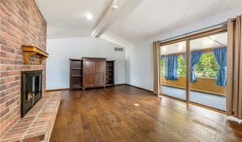 9 Lawson Ln, Bella Vista, AR 72715