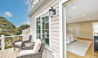 11 Shields St, Newport, RI 02840